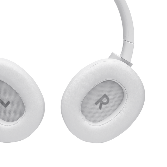 JBL Tune 710BT - White - Wireless Over-Ear Headphones - Detailshot 2